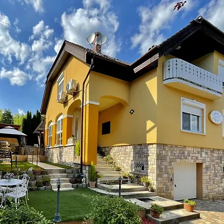 Buekki Villa